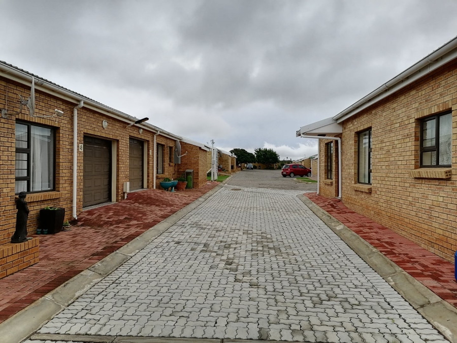 2 Bedroom Property for Sale in Jeffreys Bay Central Eastern Cape